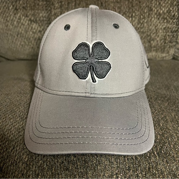 Black Clover Other - NEW Black Clover Premium Clover 22 Performance Wick Stretch Band Cap Size S/M